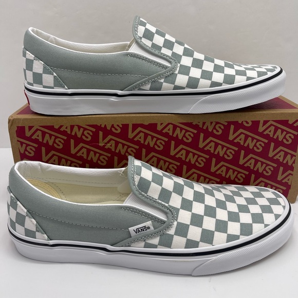 Vans Men Classic Slip-On
Color Theory Checkerboard Pure Grey
VN000D5PEPO Sneaker - Picture 2 of 16
